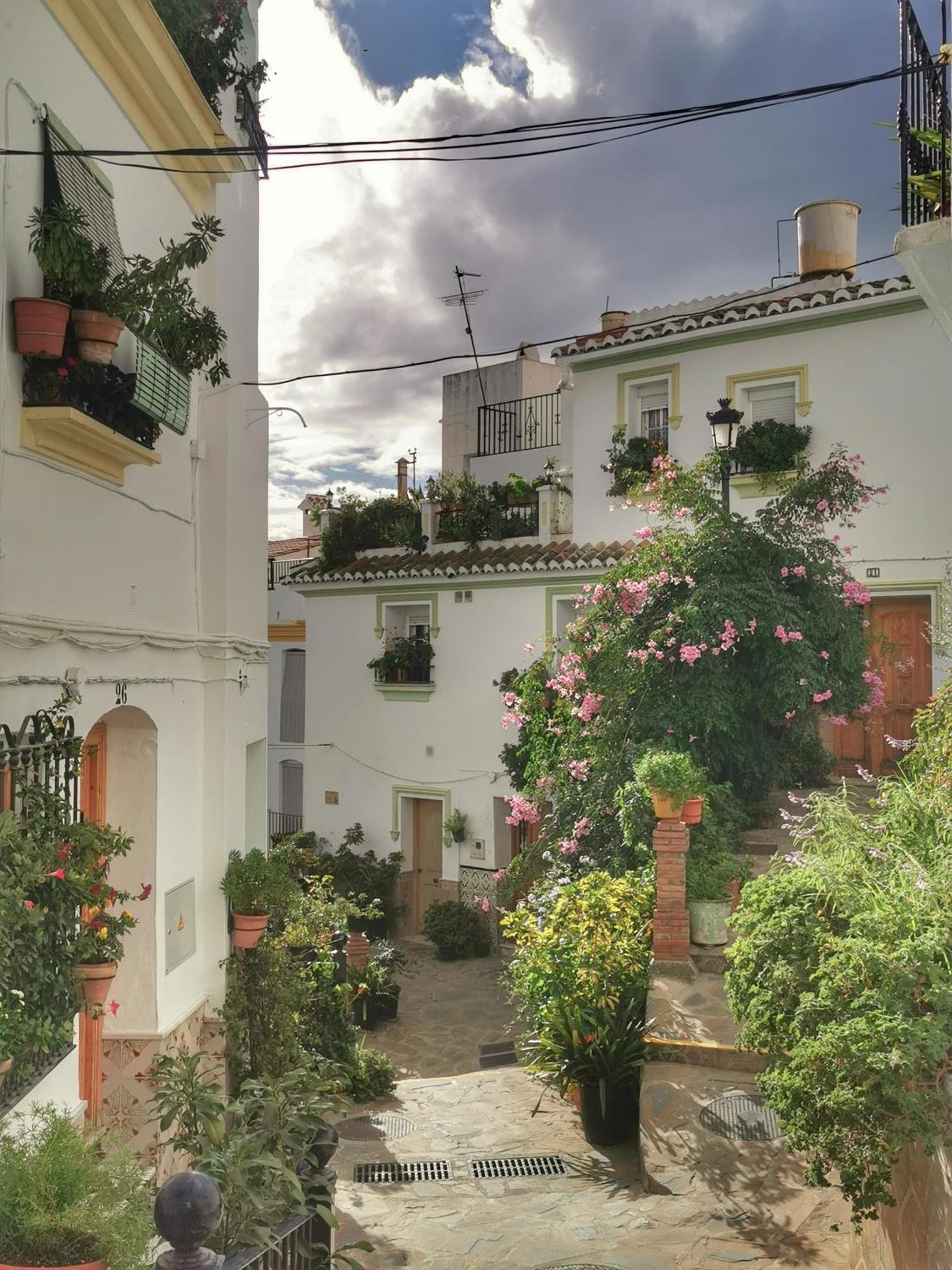 Casa Marlo, Spacious House In The Lively Centre Of Competa Villa Buitenkant foto